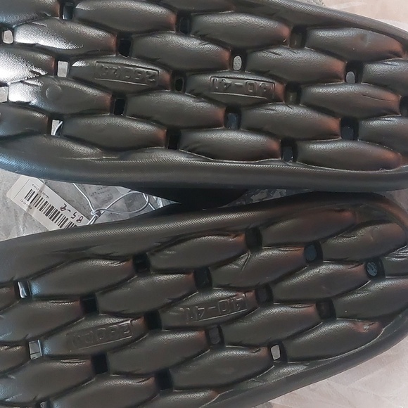 Shower slides sz 8.5-9 - Picture 5 of 16